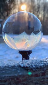Freezing soap bubble
