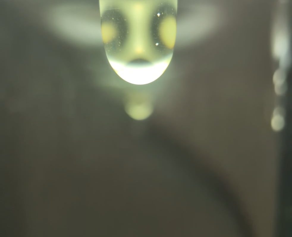 Goo falling (longer version)