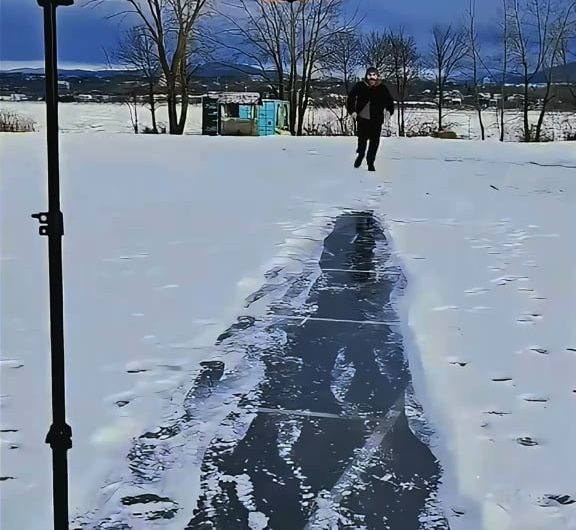 Gotta love some good ice asmr