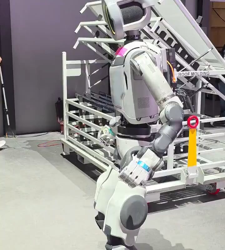 How Boston Dynamics' Atlas lies down