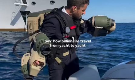 How billionnaire travel from yatch to yatch.💰
