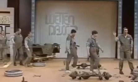 How easy it was to assemble/break down Willys Jeep.