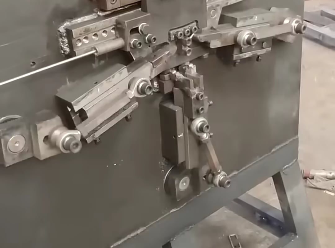 How metal buckles are made using machines for industrial use!