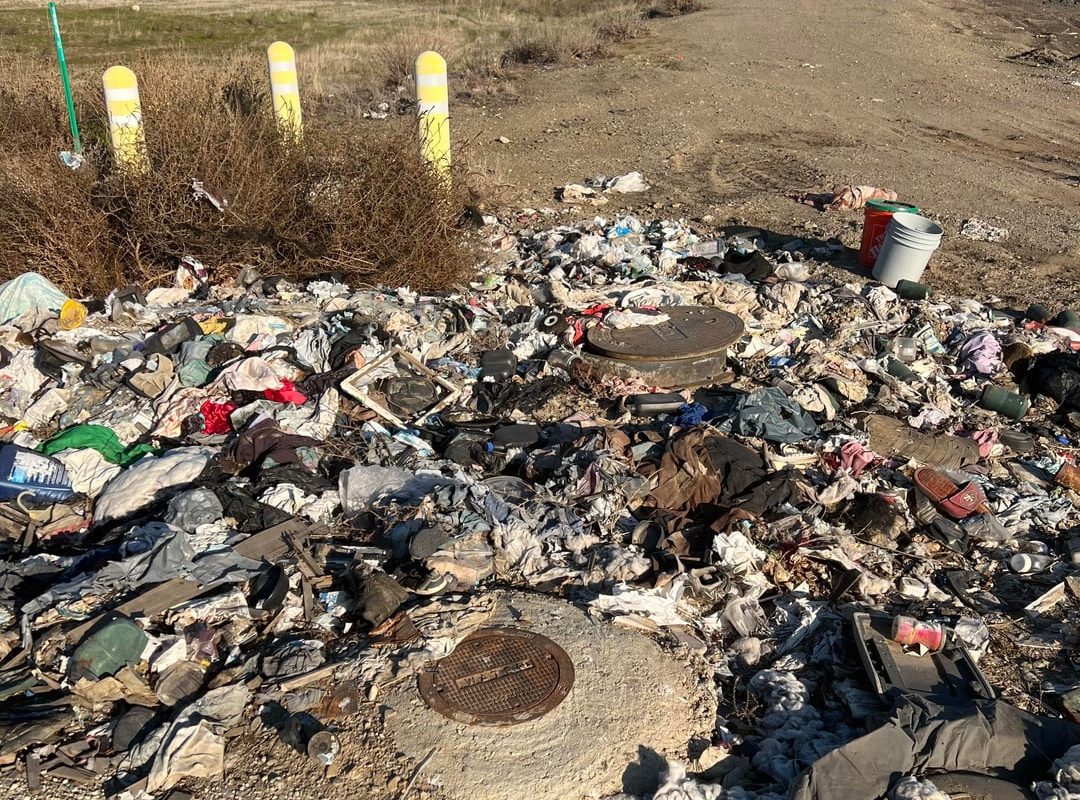 I cleaned up this place back in January. I went back in October and not only has it stayed clean, but it’s as though no trash was there to begin with!