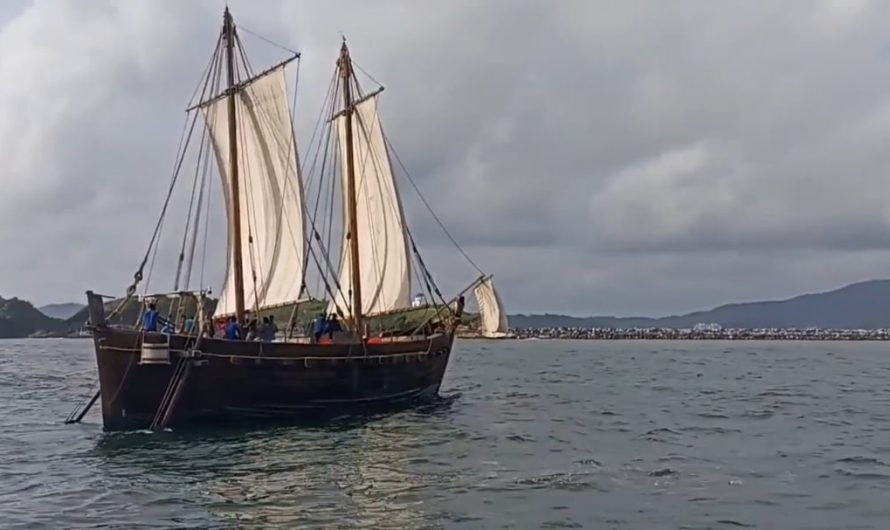INSV Kaundinya, built using the ancient Indian stitched-ship technique, a traditional wooden ship reconstructed from 5th-century Ajanta Cave paintings, currently on its way from Porbandar, India to Muscat, Oman