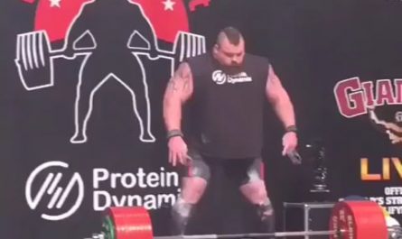 In 2016 Eddie hall became the first and only man to lift 500kgs.