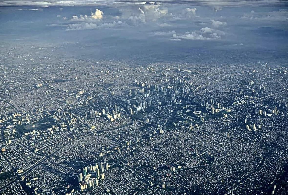 Jakarta Indonesia, the largest city in the world (42 mil)