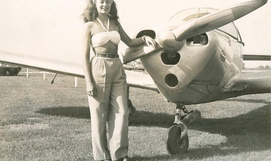 Lady posing with her Ercoupe, an early plane design to be own by regular people, circa 1940s. Source in comments