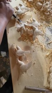 Made by hand with only a chisel. 🖼