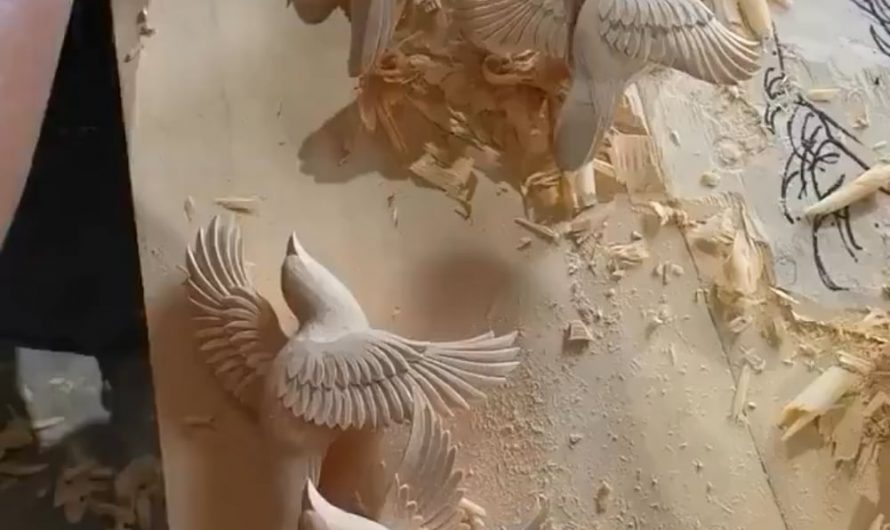 Made by hand with only a chisel. 🖼