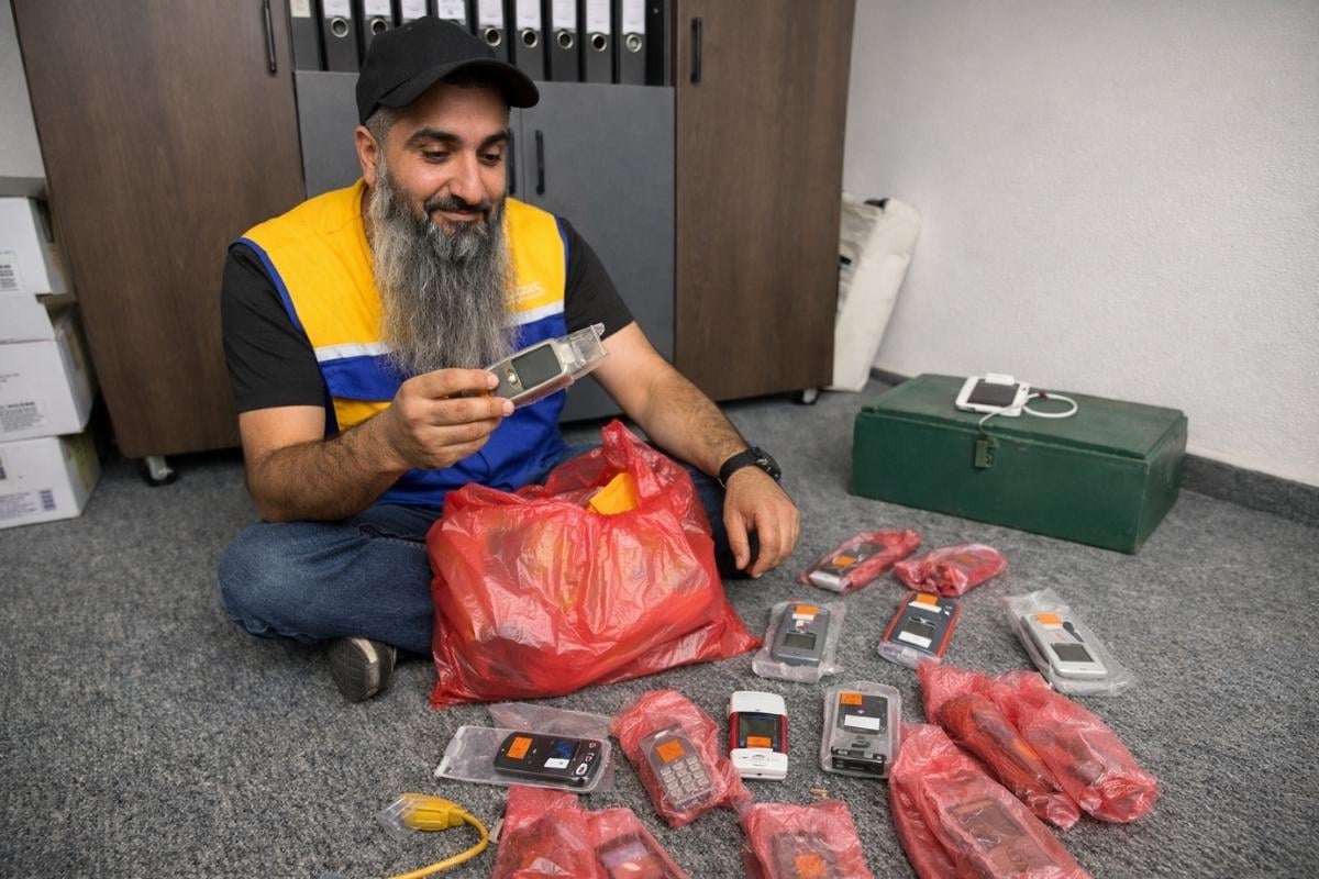 Man receives Nokia phones 16 years after ordering