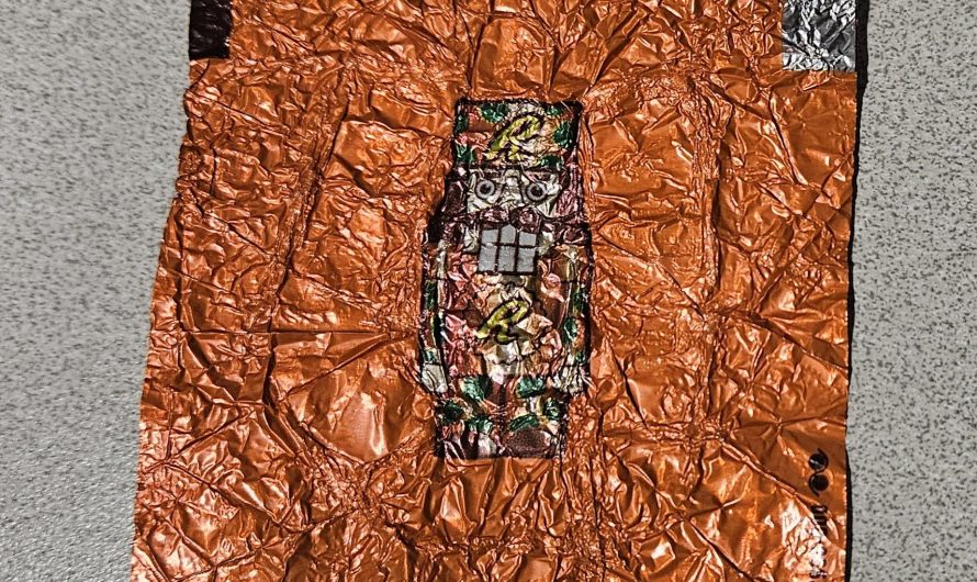 Managed to unwrap a Reese’s Nutcracker and flatten the foil out without tearing it.