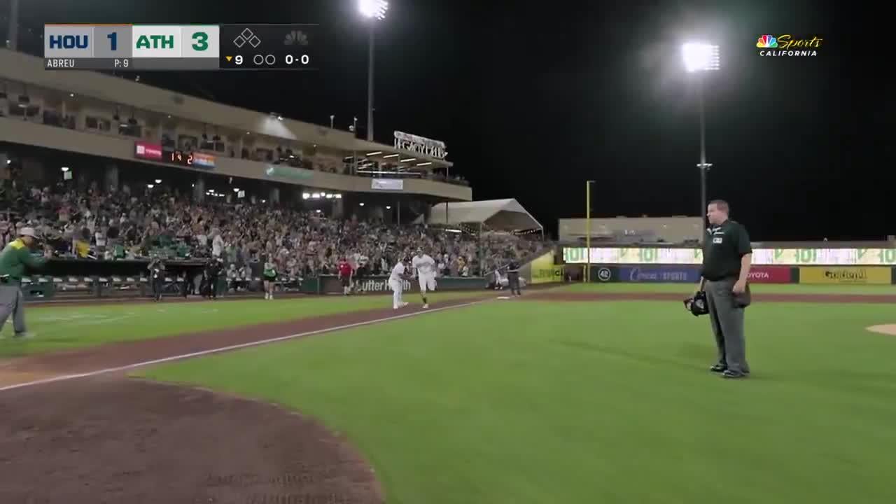 Nick Kurtz walkoff Homer