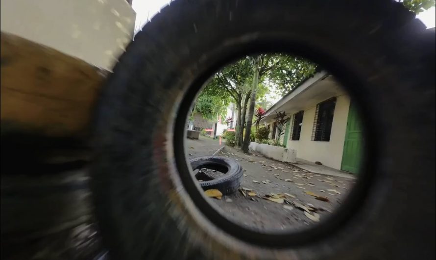 Now THIS is podracing, and tiny fpv drones are so awesome at it!