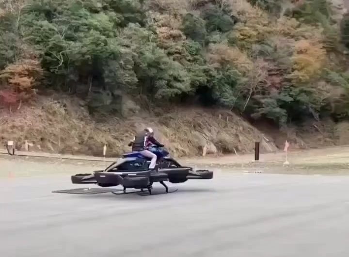 One of the first flying bikes , Xturismo