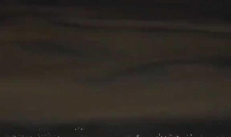 One of the world’s largest fireworks (single blast bomb), launched over Nagaoka Japan🇯🇵