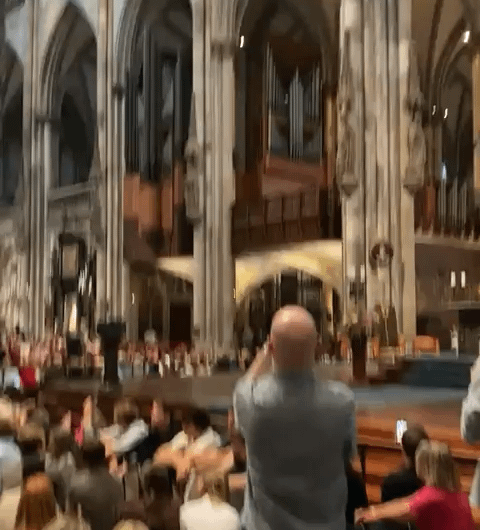 Organist Anna Lapwood playing the “Interstellar” score in the Cologne Cathedral. Over 13,000 people tried to attend this exclusive performance.