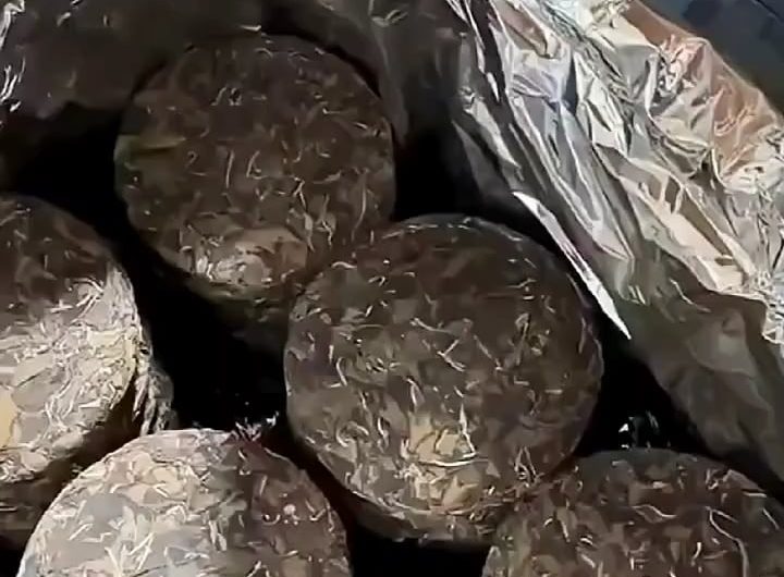 Pack it perfectly round with the label at the end