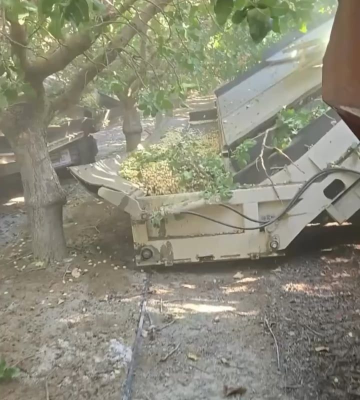 Pistachio harvester