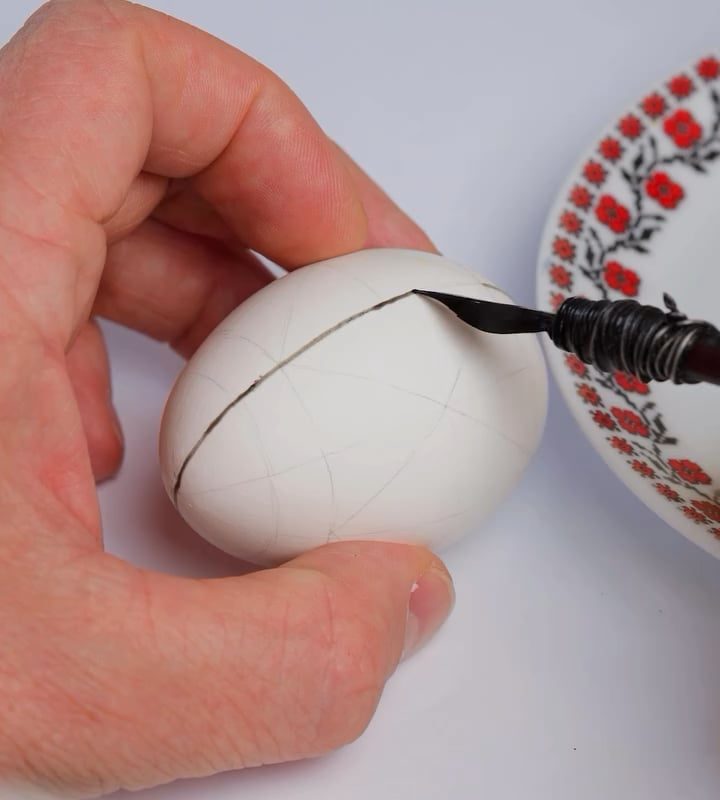Pysanka, the Ukrainian tradition and art of decorating eggs with wax and dye