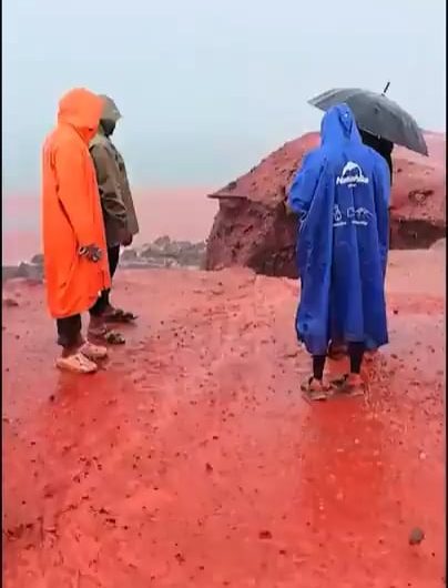 Rainfall on an Iranian Island turns the beach red, the colour is due to the island’s high concentration of iron oxide.