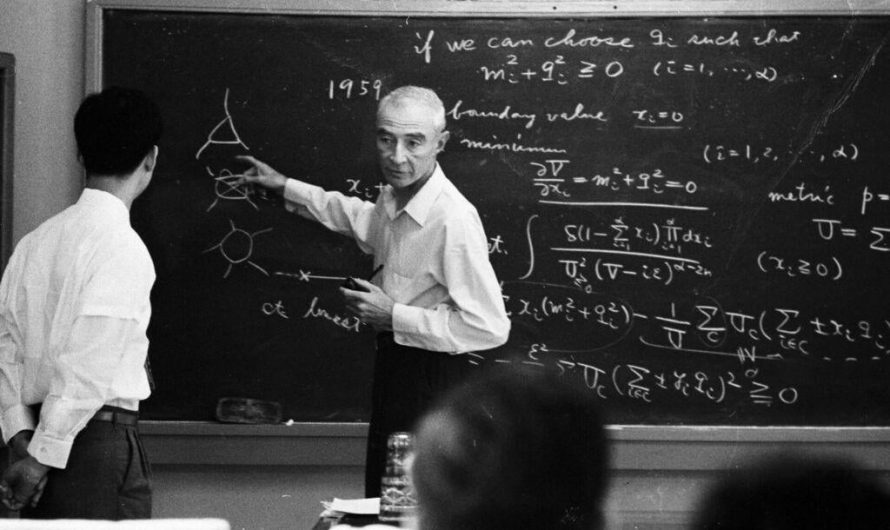 Robert Oppenheimer, renowned for leading the Manhattan Project, lectured at Kyoto University in 1960, invited by the Japan Committee for Intellectual Interchange