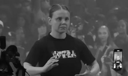 Robot dance be on point