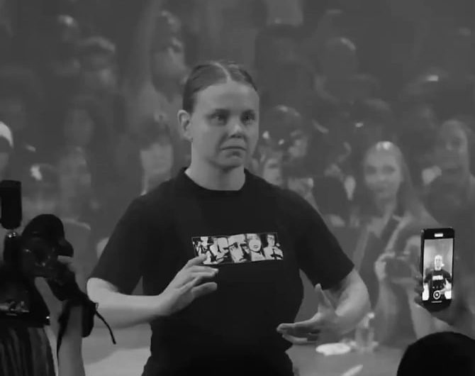 Robot dance be on point