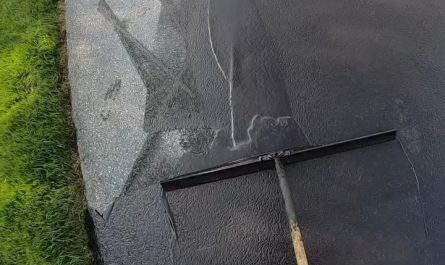 Seal coating the road