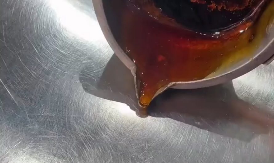 Smooth candy pouring