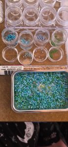 Sorting a mix of beads