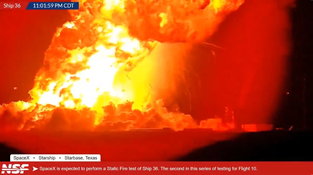 SpaceX Starship explodes moments before a scheduled test. 👀