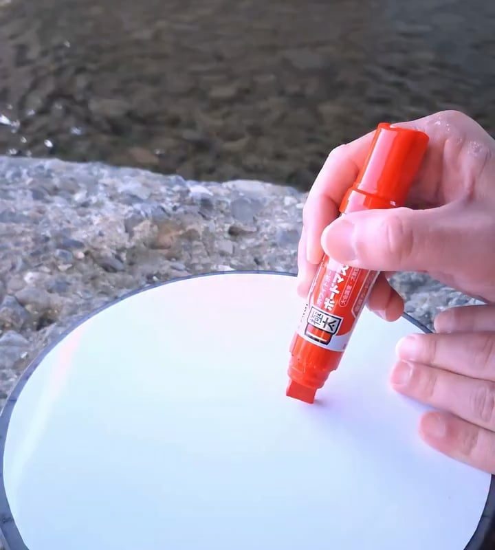 Spin art with whiteboard and potters wheel