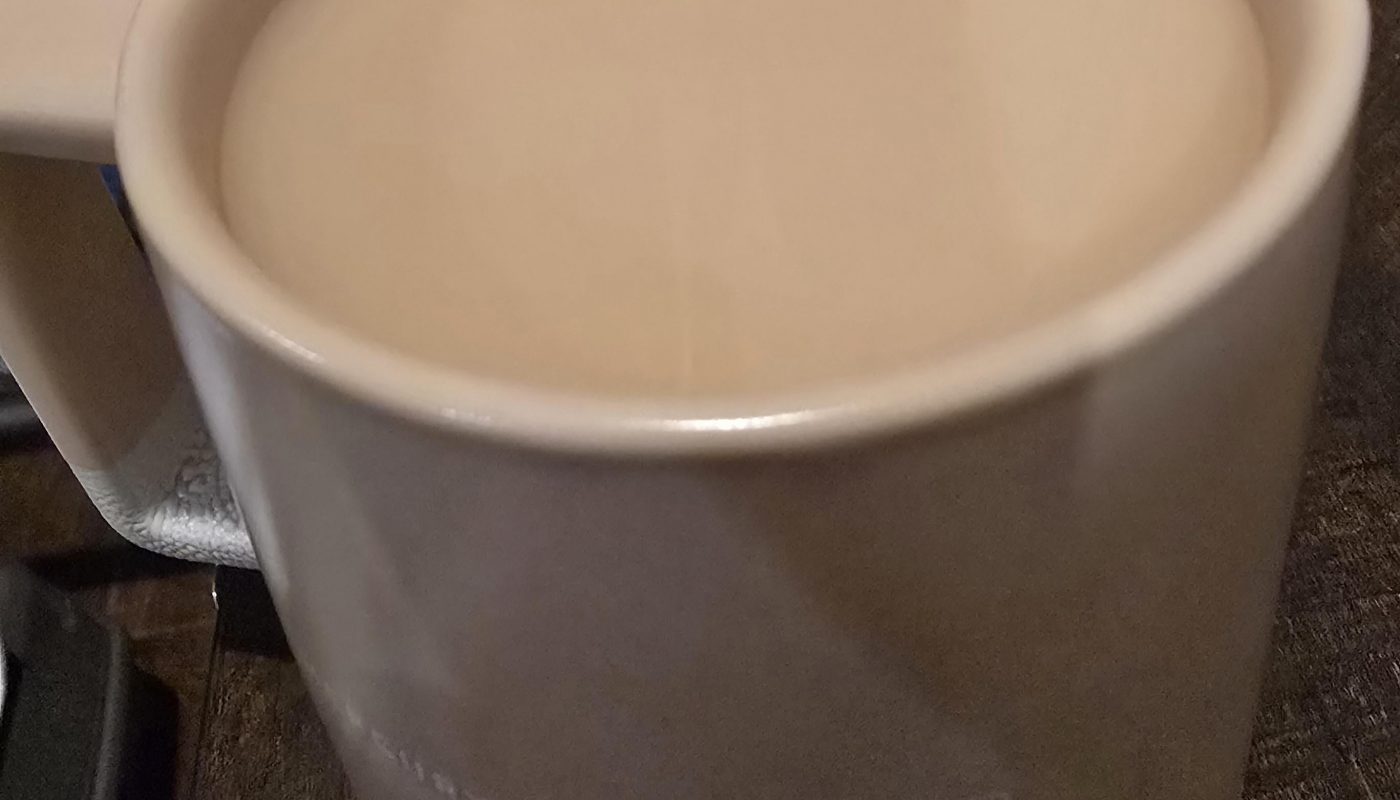 The color match of my milk tea and this mug