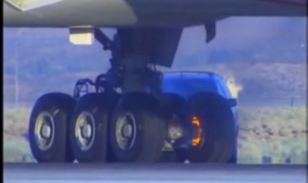 The first pilots to ever drift a Boeing 777. ✈️