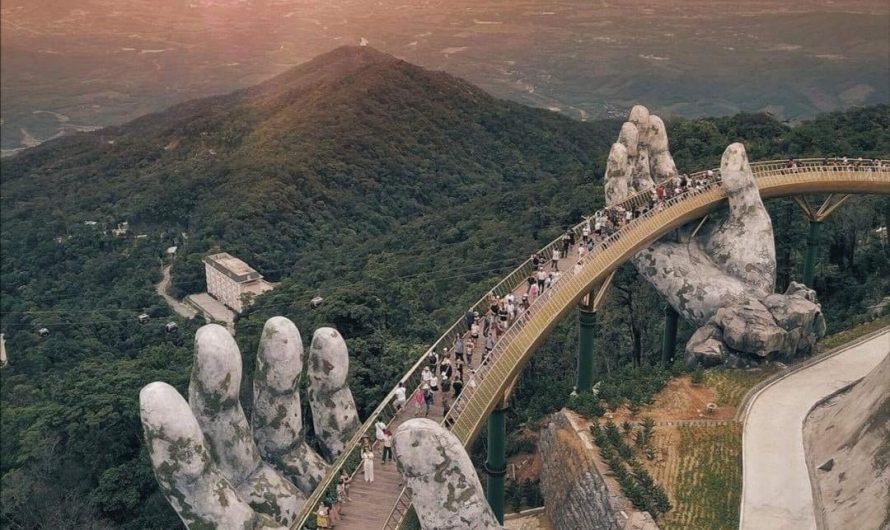 The iconic Golden Bridge (Cầu Vàng) in Vietnam’s Bà Nà Hills