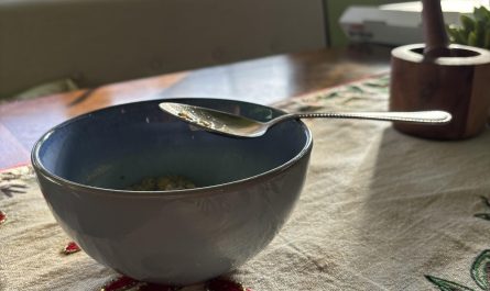 The spoon is perfectly balanced.