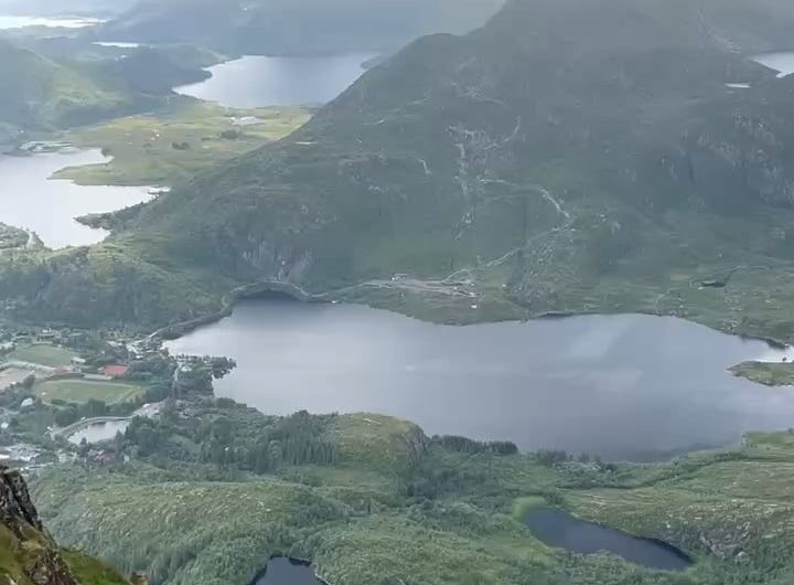 The stunning view from the Blåtinden peak near Svolvær / Norway