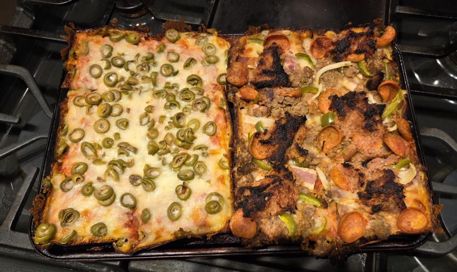 The way these two pizzas fit neatly into this pan