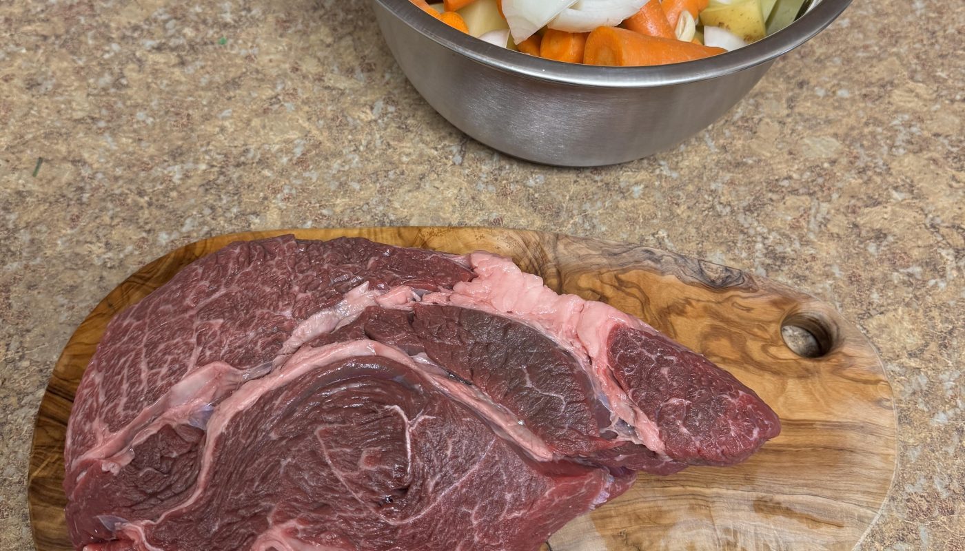 The way this chuck roast fits our cutting board