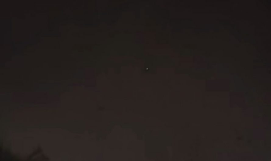 This guy took pictures with focus stacking and merged it into one perfect photo