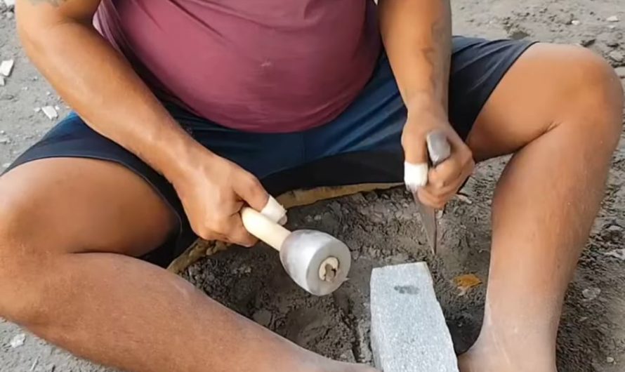 This is how this Brazilian man cuts natural stones into thin pieces. These stones are commonly used for sidewalks in Brazil.