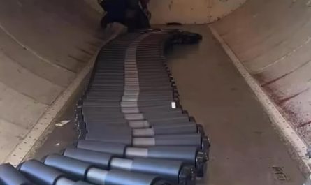 This is how your luggage is loaded inside an aircraft before takeoff