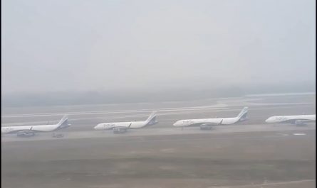 This is what Taking Off from the World's Most Air-polluted City looks like. Delhi 🇮🇳