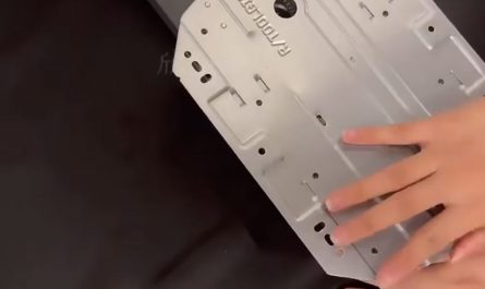 This rotating cabinet hinge