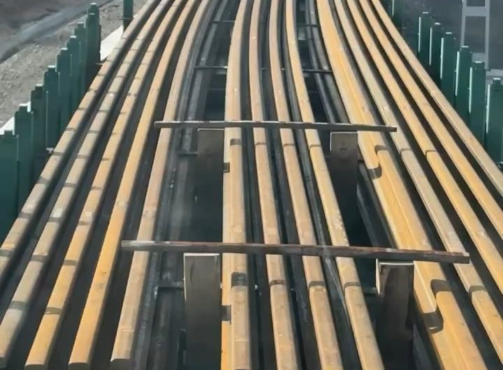 Transporting railroad rails