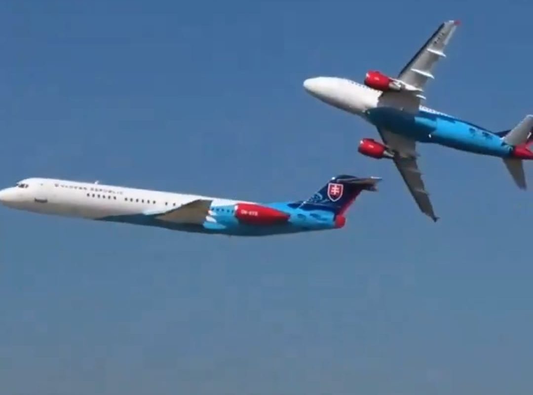 Watch what happens when fighter jet pilots get behind the controls of a commercial airliner 😳 📍 Malacky Air Base (LZMC), Slovakia 🎥: Perinakx Videos ✈️