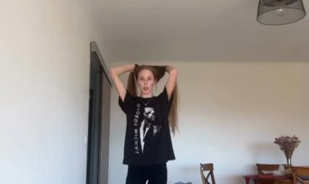 Windmill Hair Dance