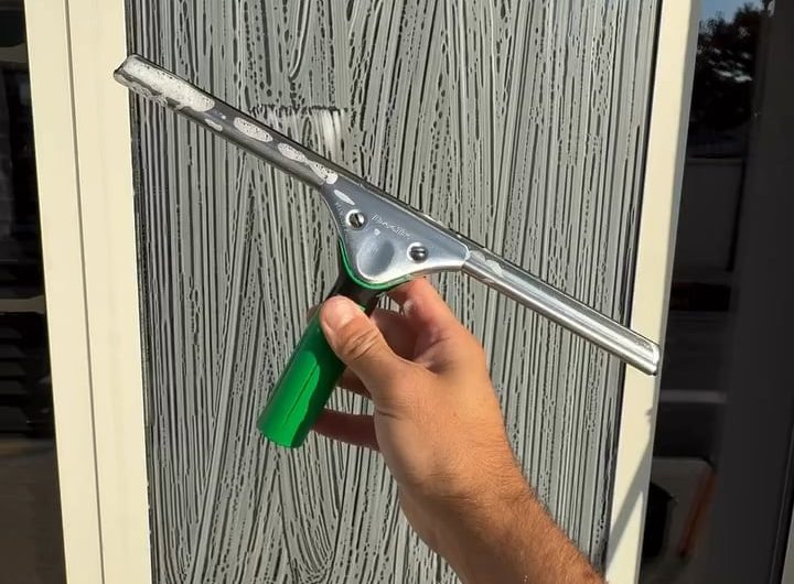 Window cleaning service