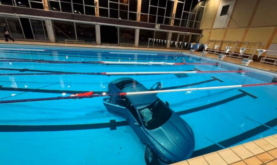 Woman in France drove a Jaguar into a swimming pool with 5-year old daughter in car